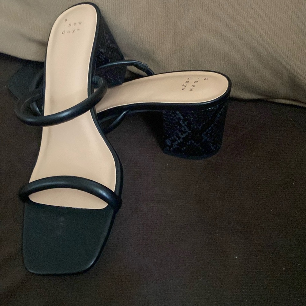 Black super cute two top strap sandals, 2.5 inch heel